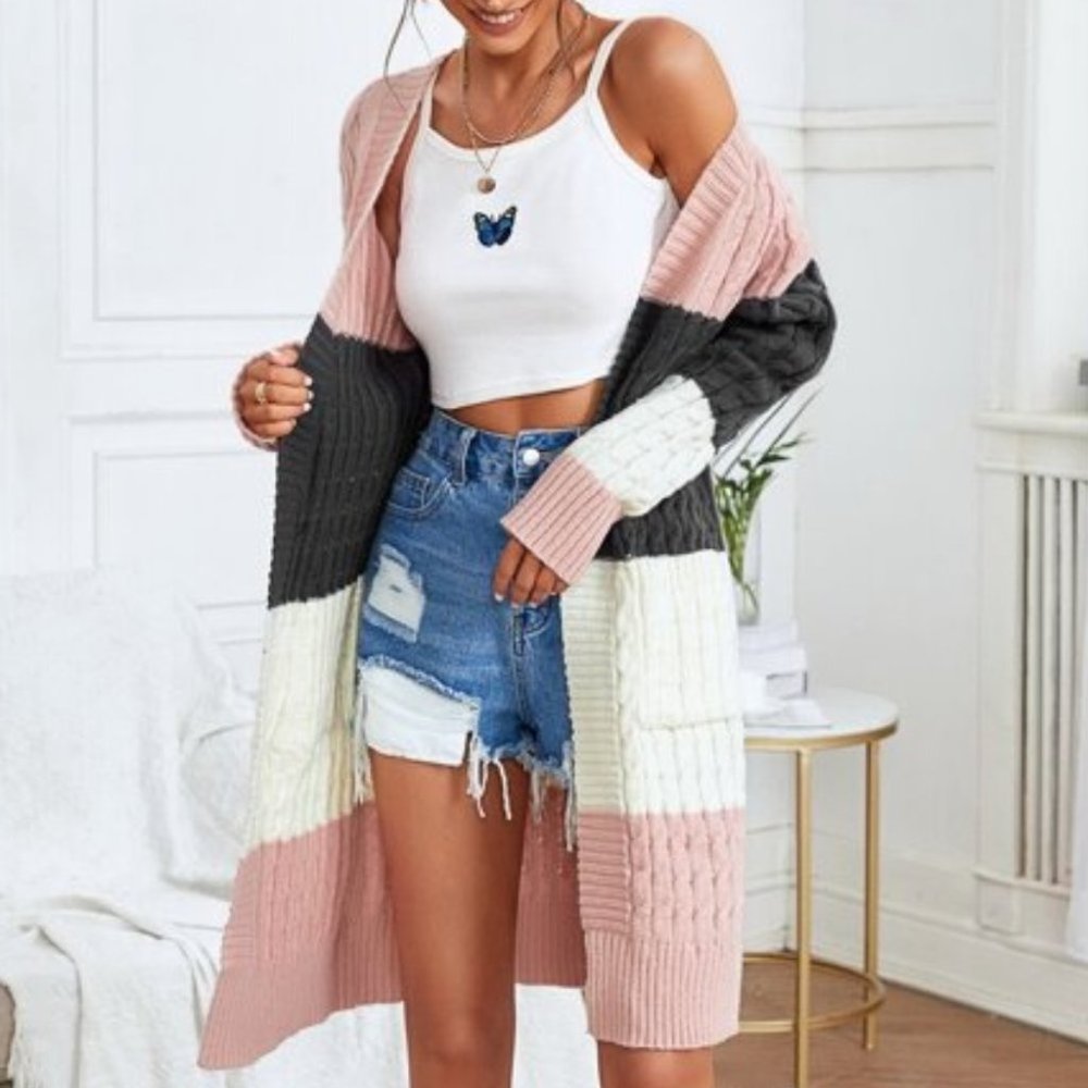 Colorblock Double Pocket Cable Knit Cardigan - Picture 3 of 5